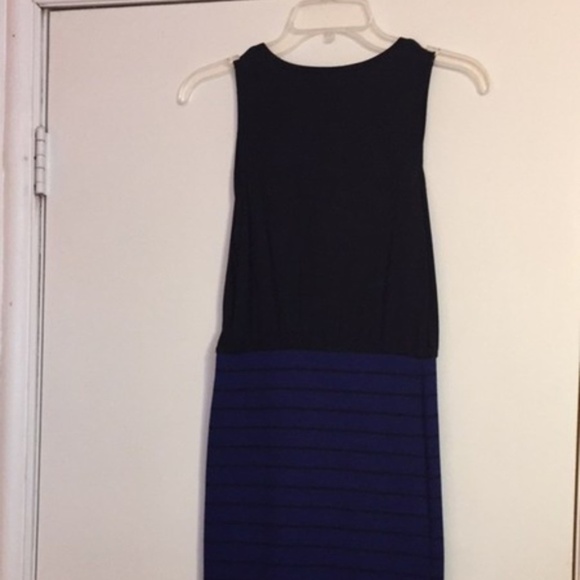 Women's Dress Size Small - Picture 4 of 13
